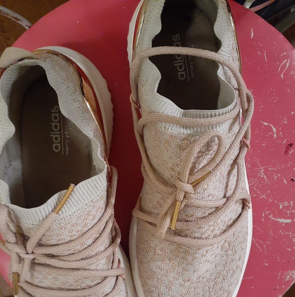 Adidas - Picture 2 of 7